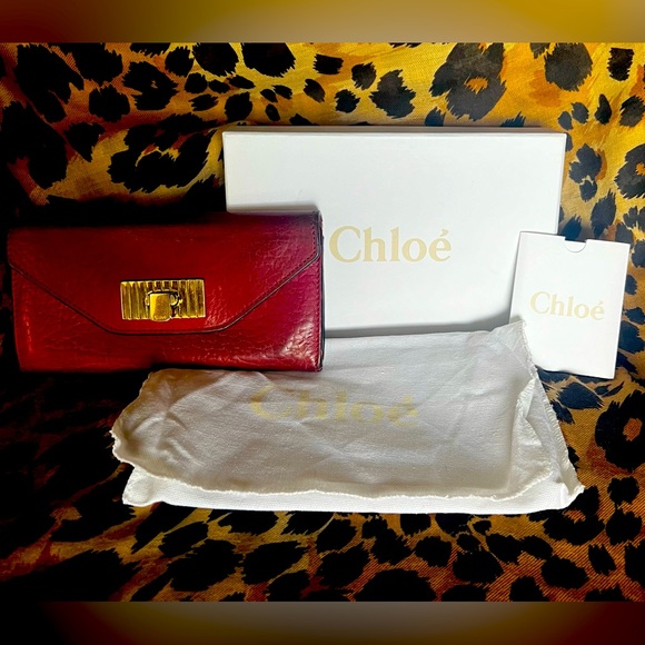 **AUTHENTIC CHLOE RABAT WALLET** - Picture 1 of 8